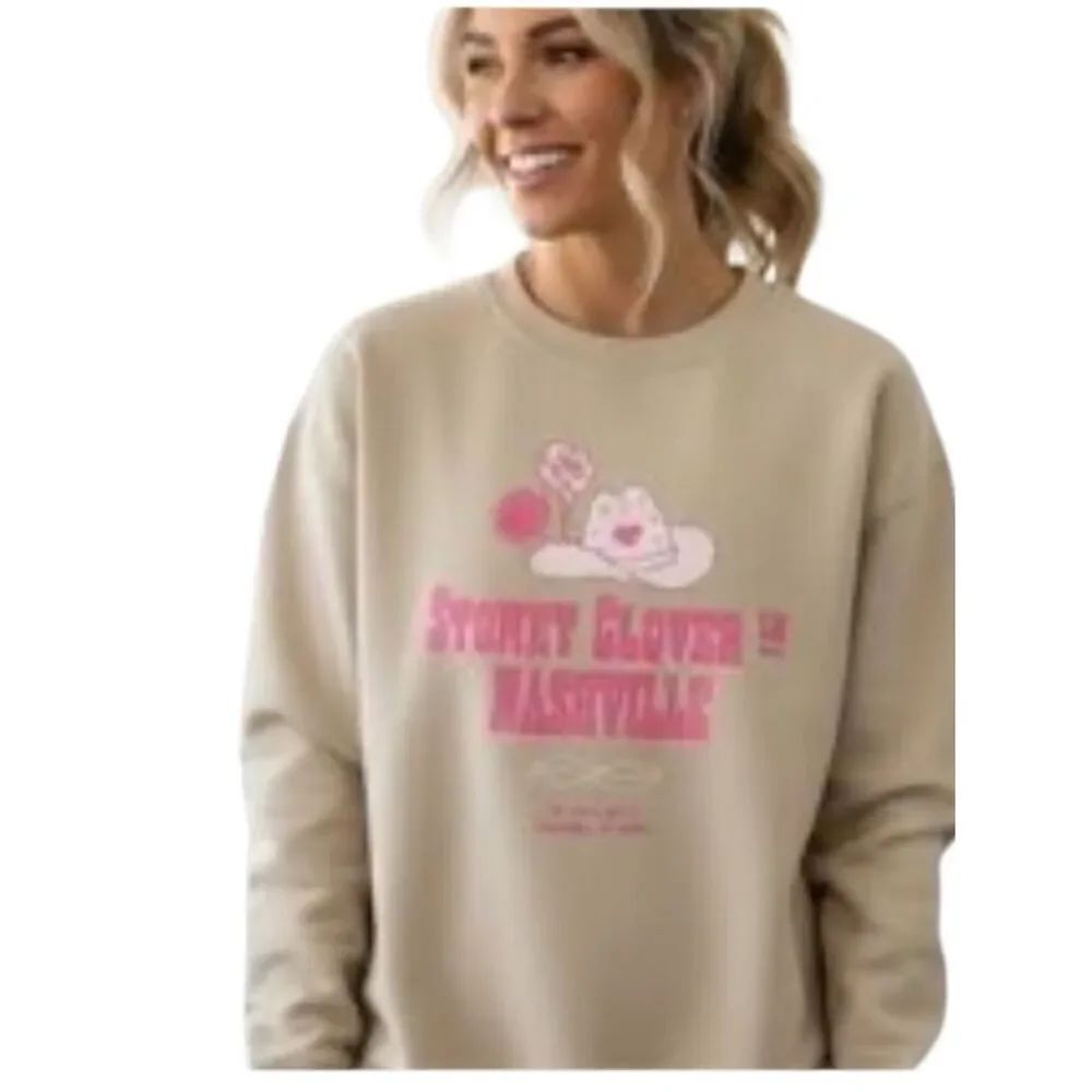 Stoney Clover Lane Nashville crewneck. tan sweatshirt, small/medium.